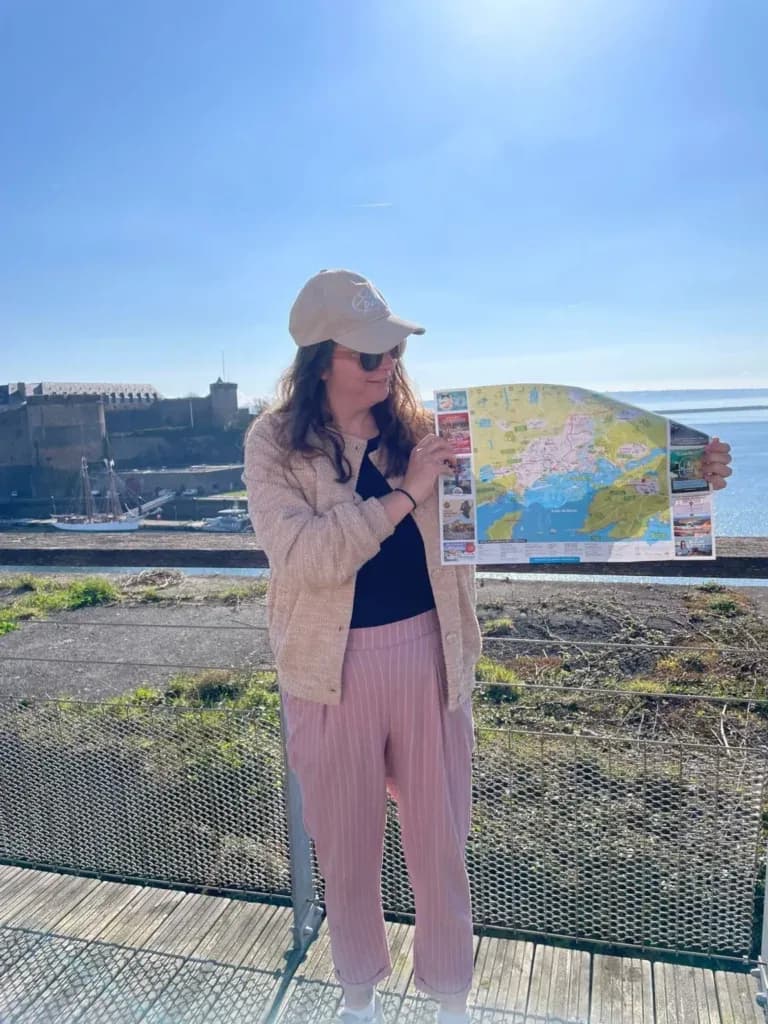 Visite guidée à Brest en Bretagne — L'Écho des Sentiers